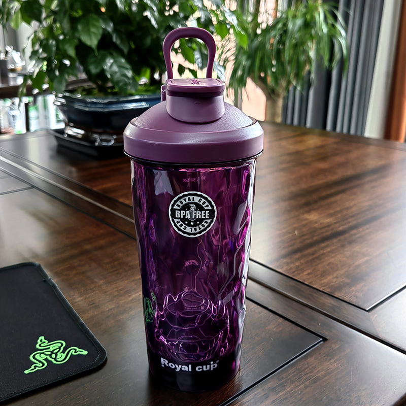 上班族蛋白粉冲泡指南：如何兼顾静音、混匀与清洁？